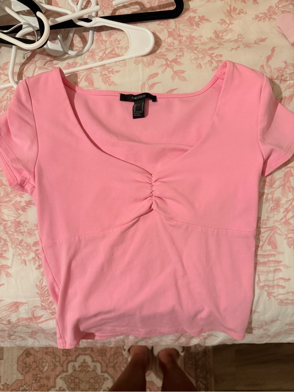 Forever 21 Light Pink Ruched Scoop Neck Crop Top